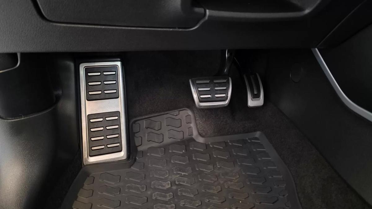 audi-q2-2018-diesel-1598cc