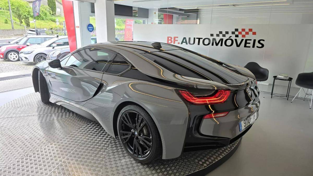 bmw-i8-2015-hibrido-1499cc