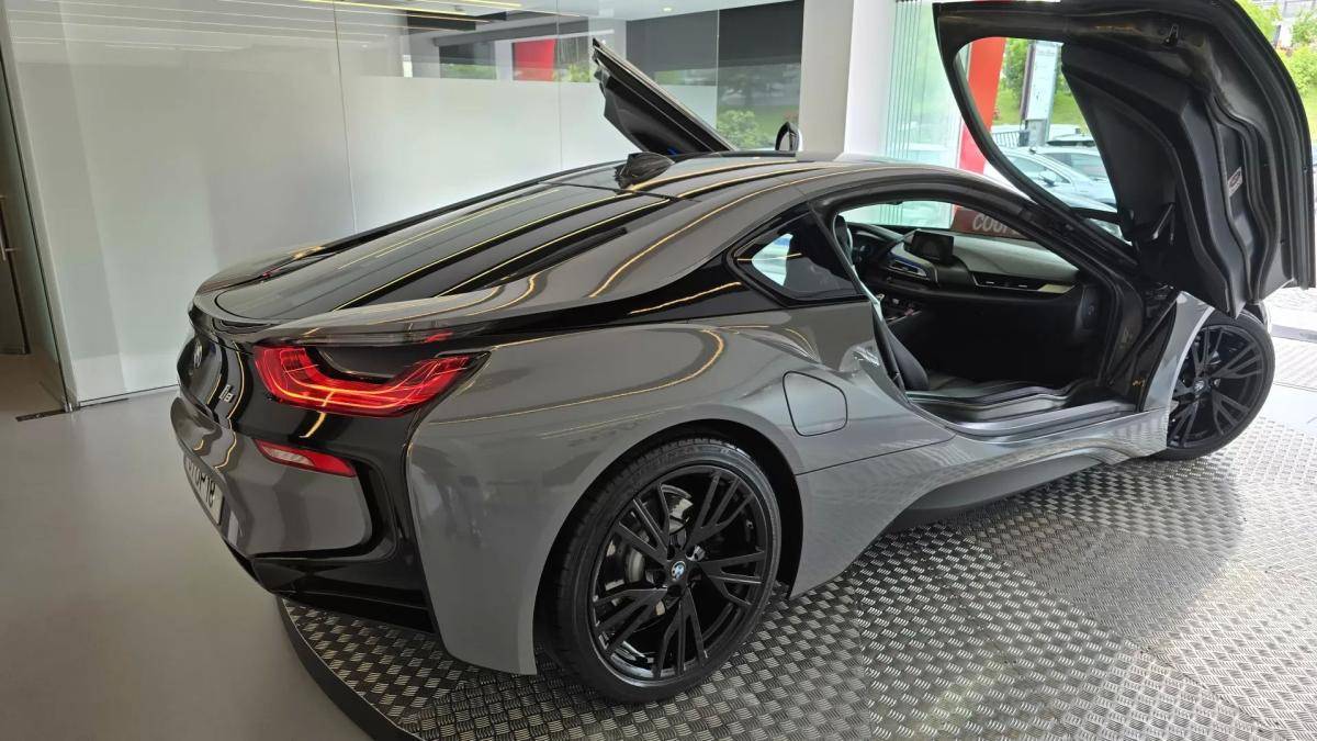 bmw-i8-2015-hibrido-1499cc