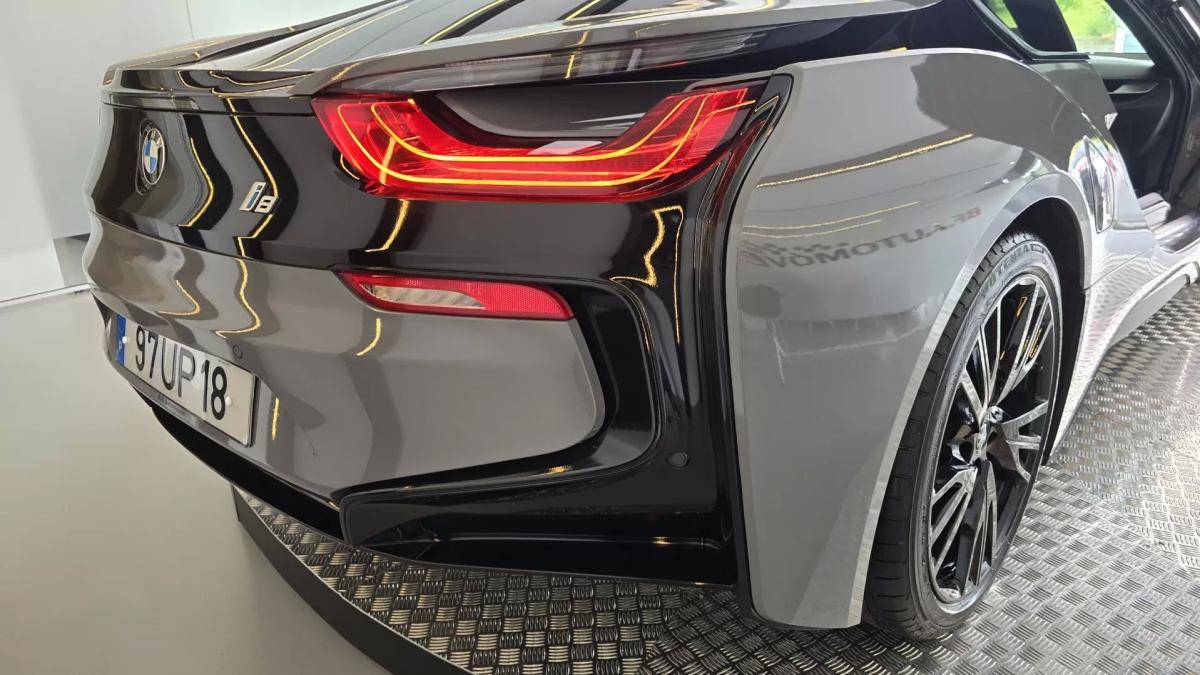 bmw-i8-2015-hibrido-1499cc