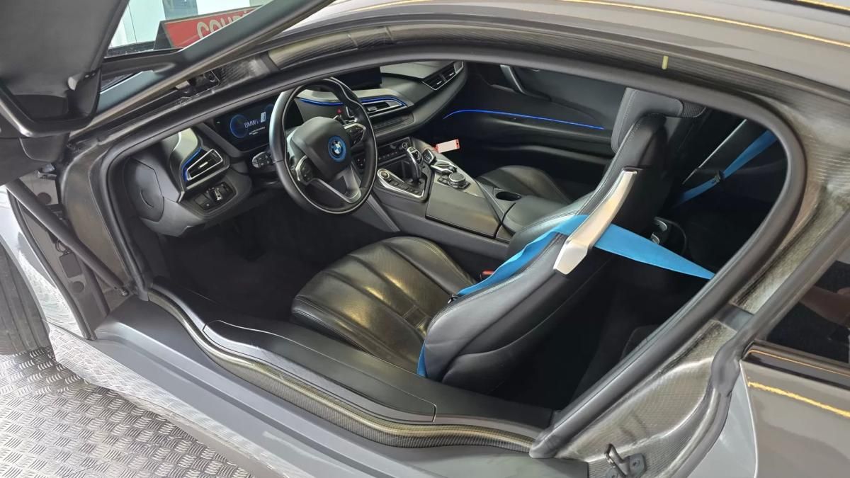 bmw-i8-2015-hibrido-1499cc