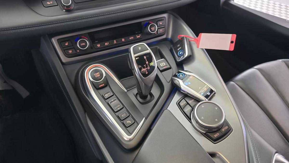 bmw-i8-2015-hibrido-1499cc
