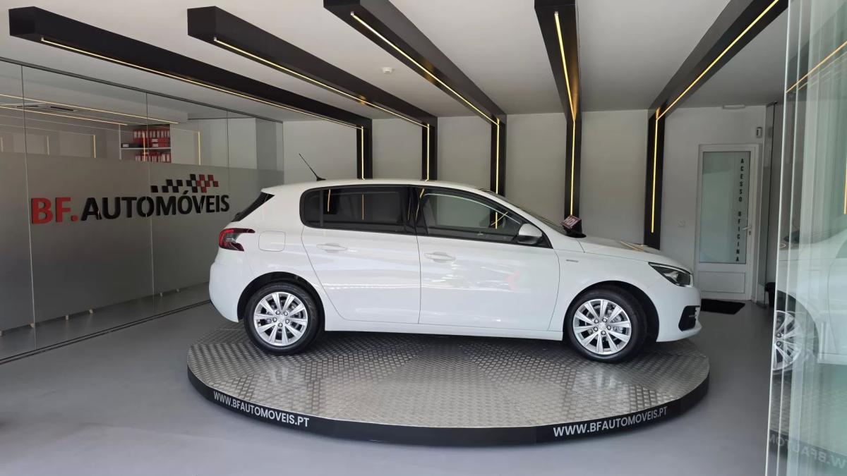 peugeot-308-2021-diesel-1499cc