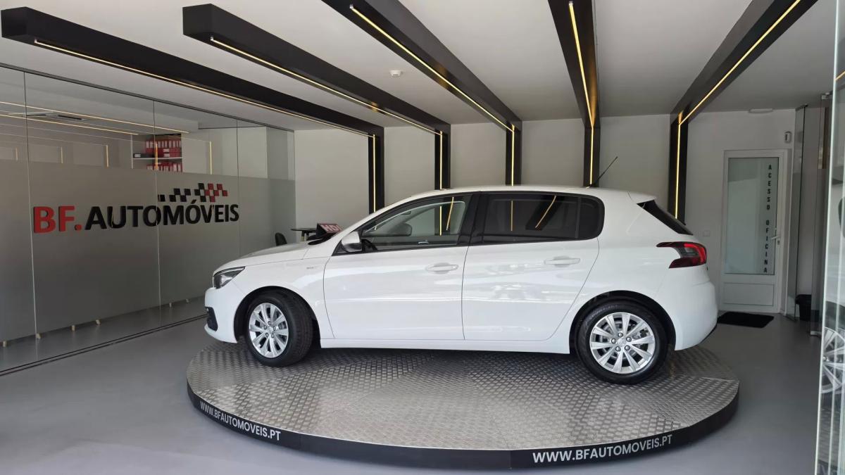 peugeot-308-2021-diesel-1499cc