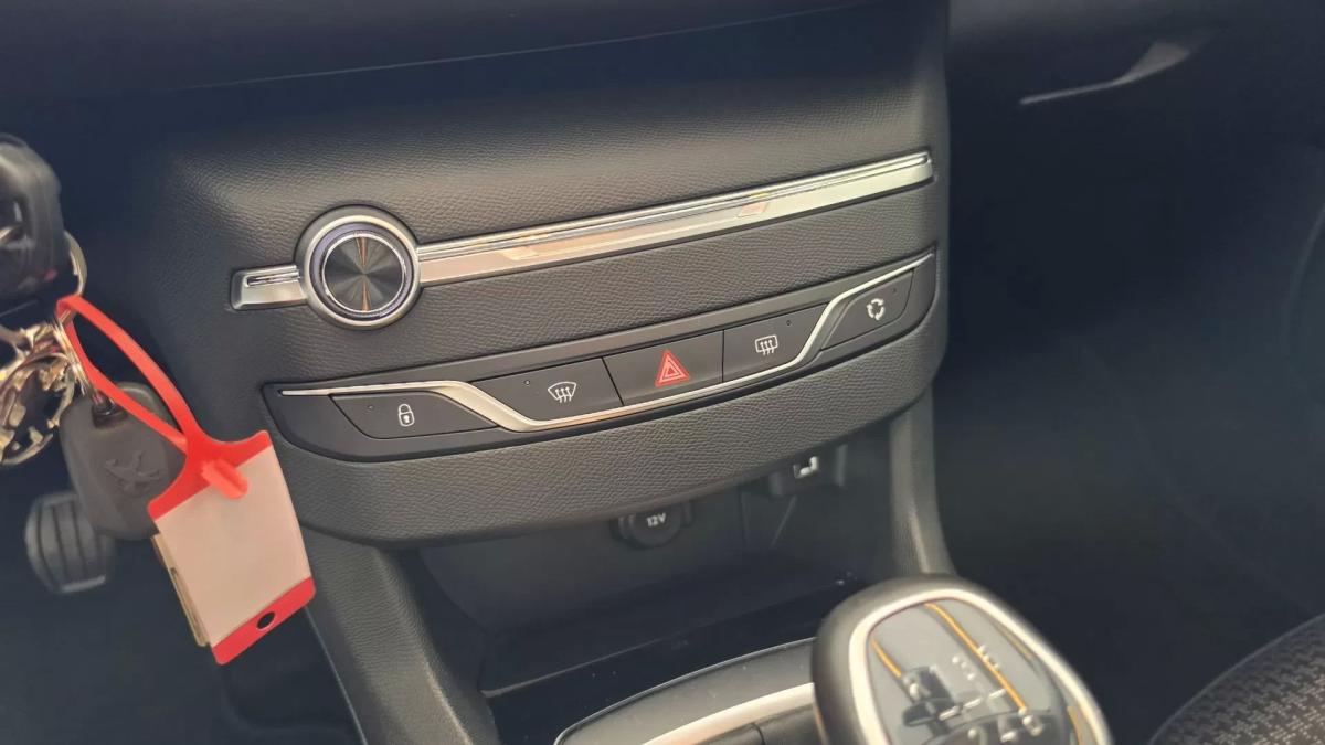 peugeot-308-2021-diesel-1499cc