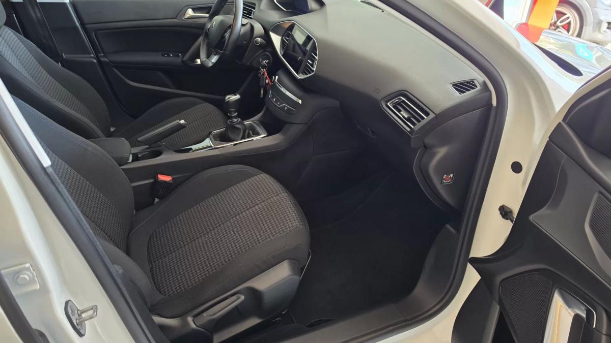 peugeot-308-2021-diesel-1499cc