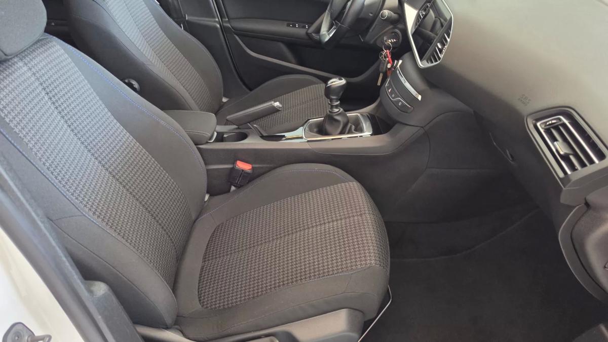peugeot-308-2021-diesel-1499cc