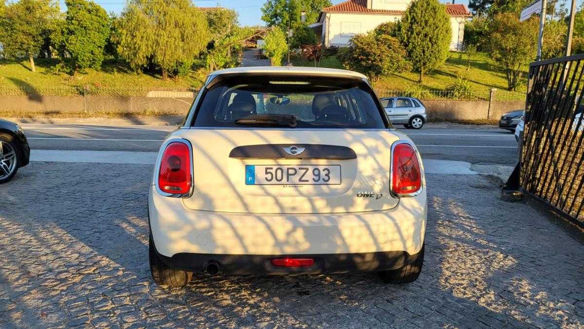 mini-hatch-2015-diesel-1496cc