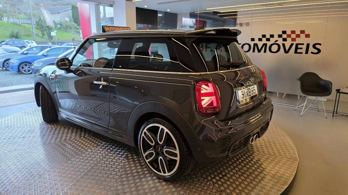 mini-cooper-d-2019-diesel-1995cc