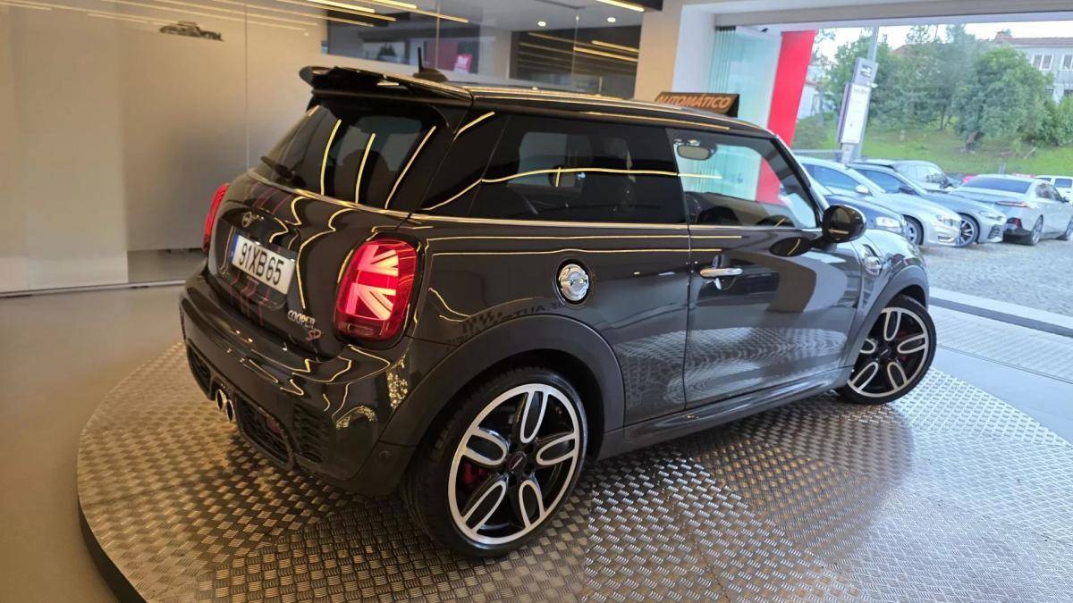 mini-cooper-d-2019-diesel-1995cc