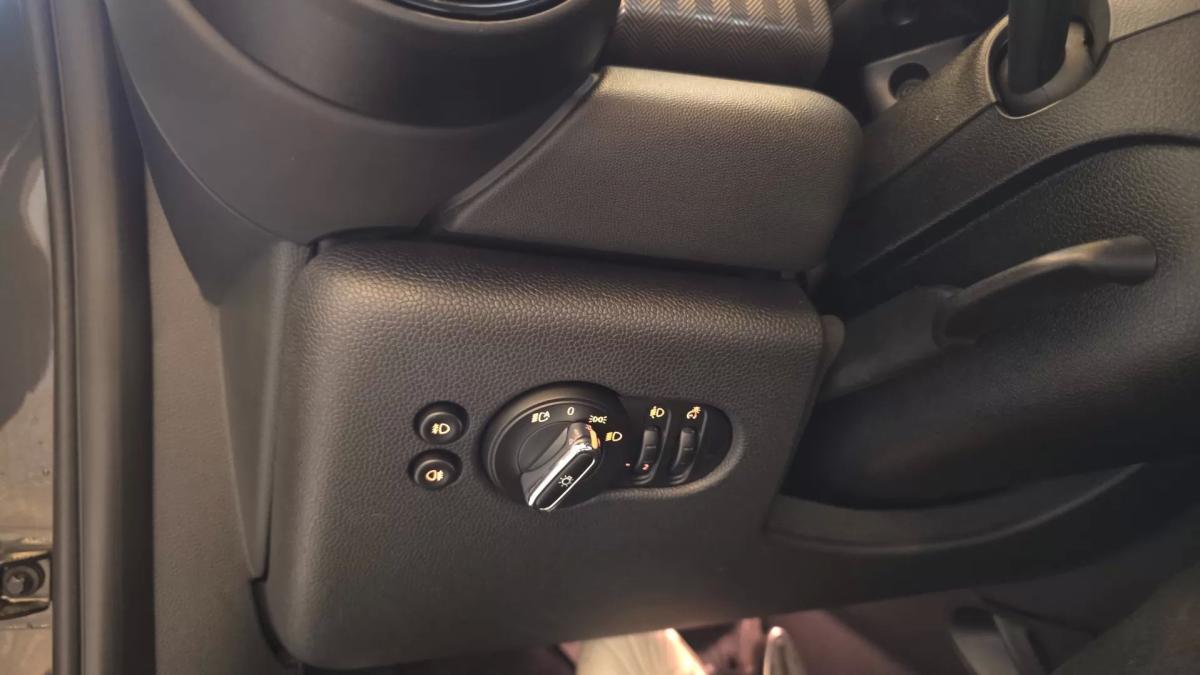 mini-cooper-d-2019-diesel-1995cc
