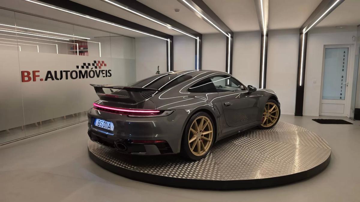 porsche-992-2021-gasolina-2981cc