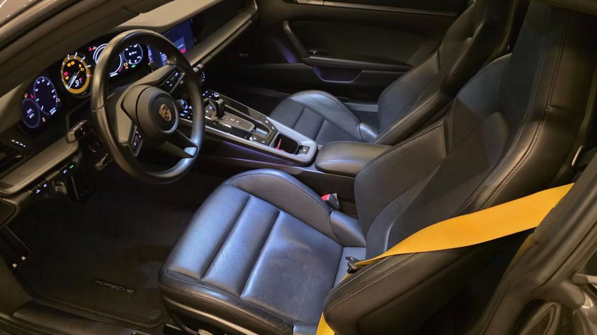 porsche-992-2021-gasolina-2981cc
