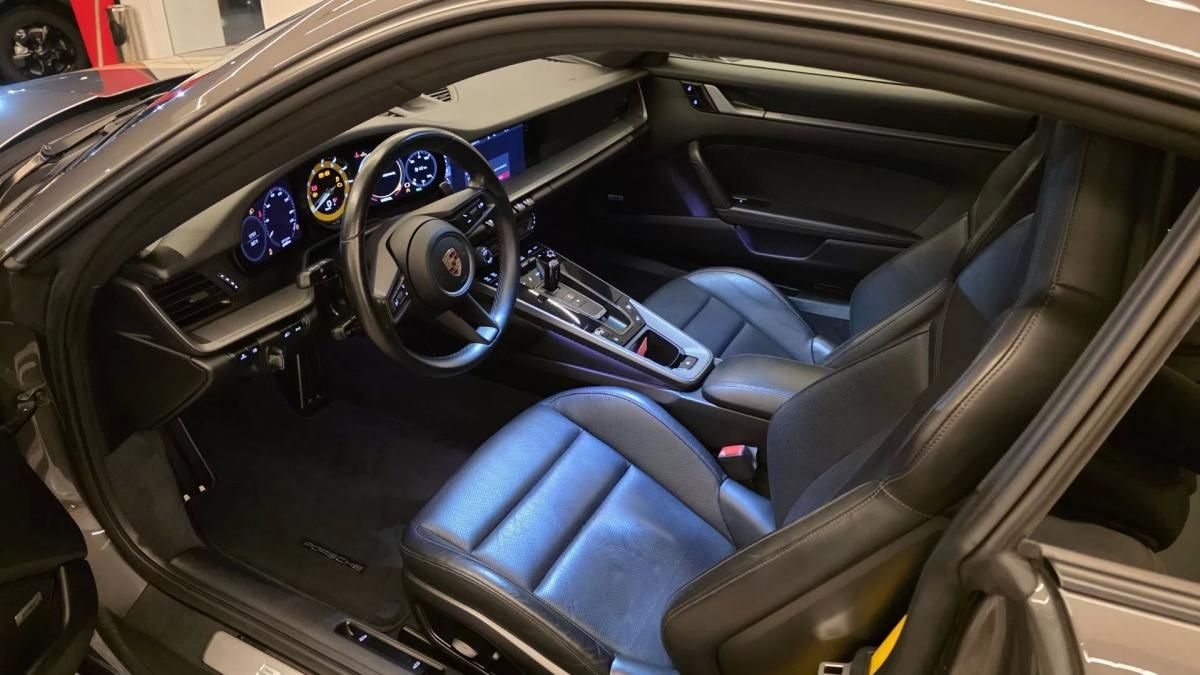 porsche-992-2021-gasolina-2981cc