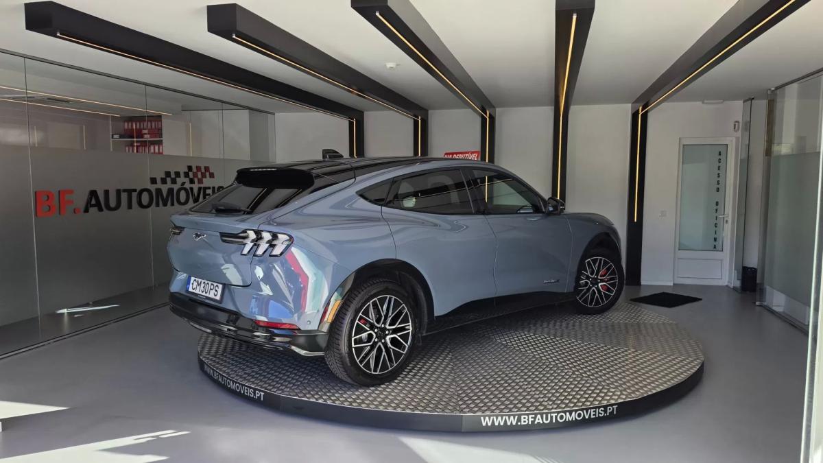 ford-mustang-mach-e-2024-eletrico-0cc