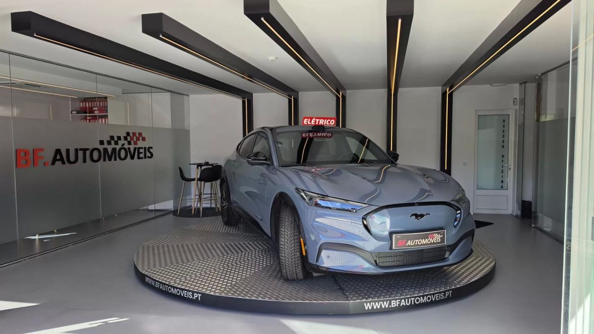 ford-mustang-mach-e-2024-eletrico-0cc