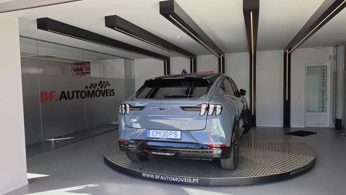 ford-mustang-mach-e-2024-eletrico-0cc