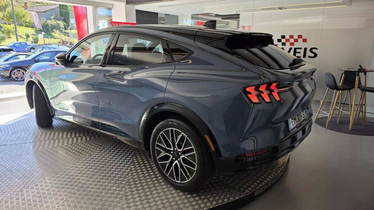 ford-mustang-mach-e-2024-eletrico-0cc