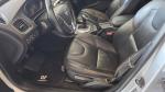 volvo-v40-cross-country-2013-diesel-1560cc
