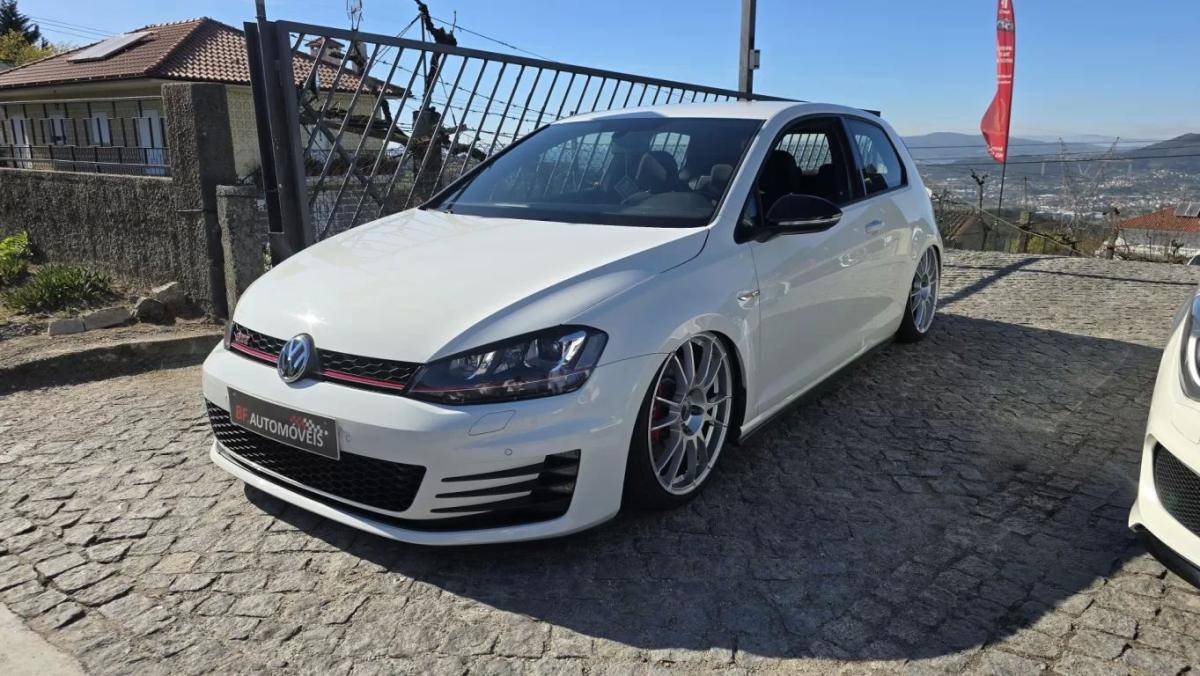 volkswagen-golf-2013-gasolina-1984cc