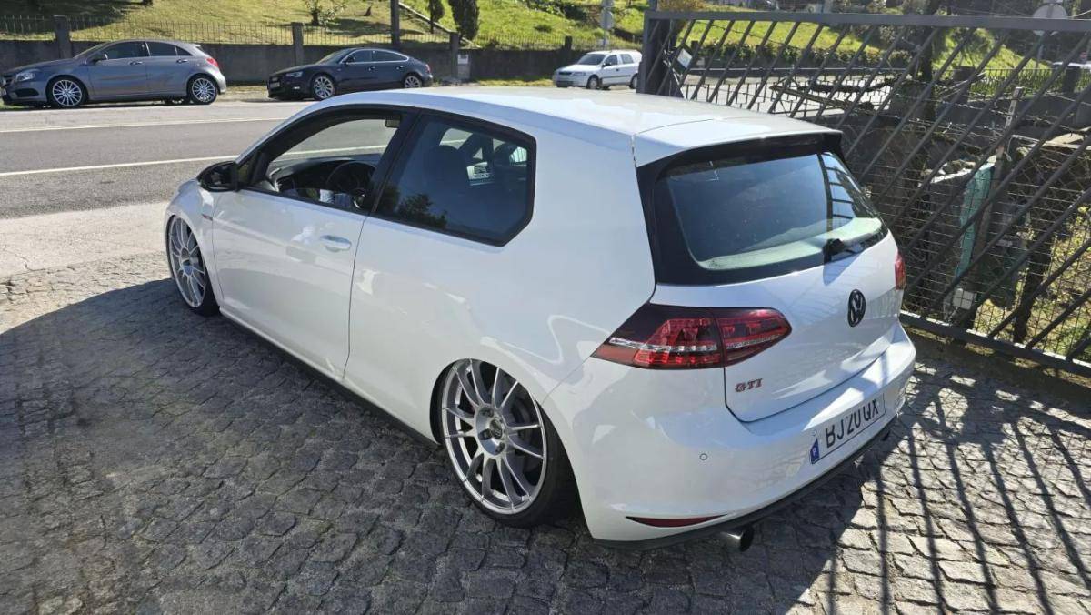 volkswagen-golf-2013-gasolina-1984cc