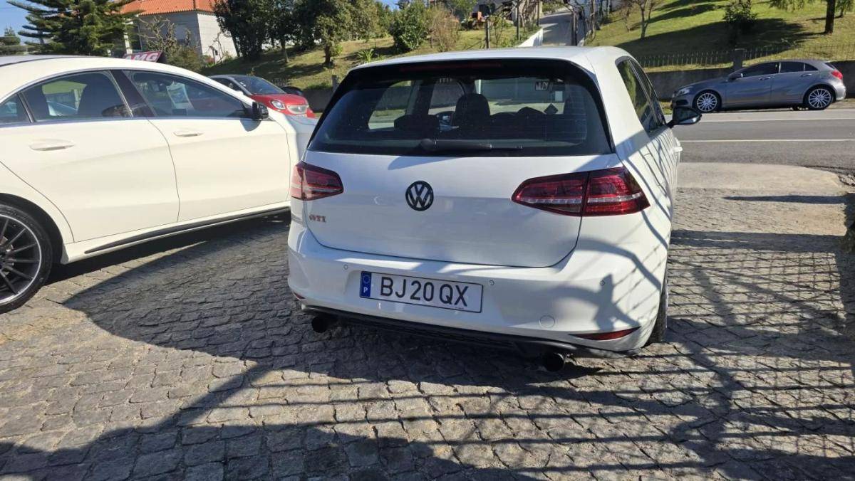 volkswagen-golf-2013-gasolina-1984cc