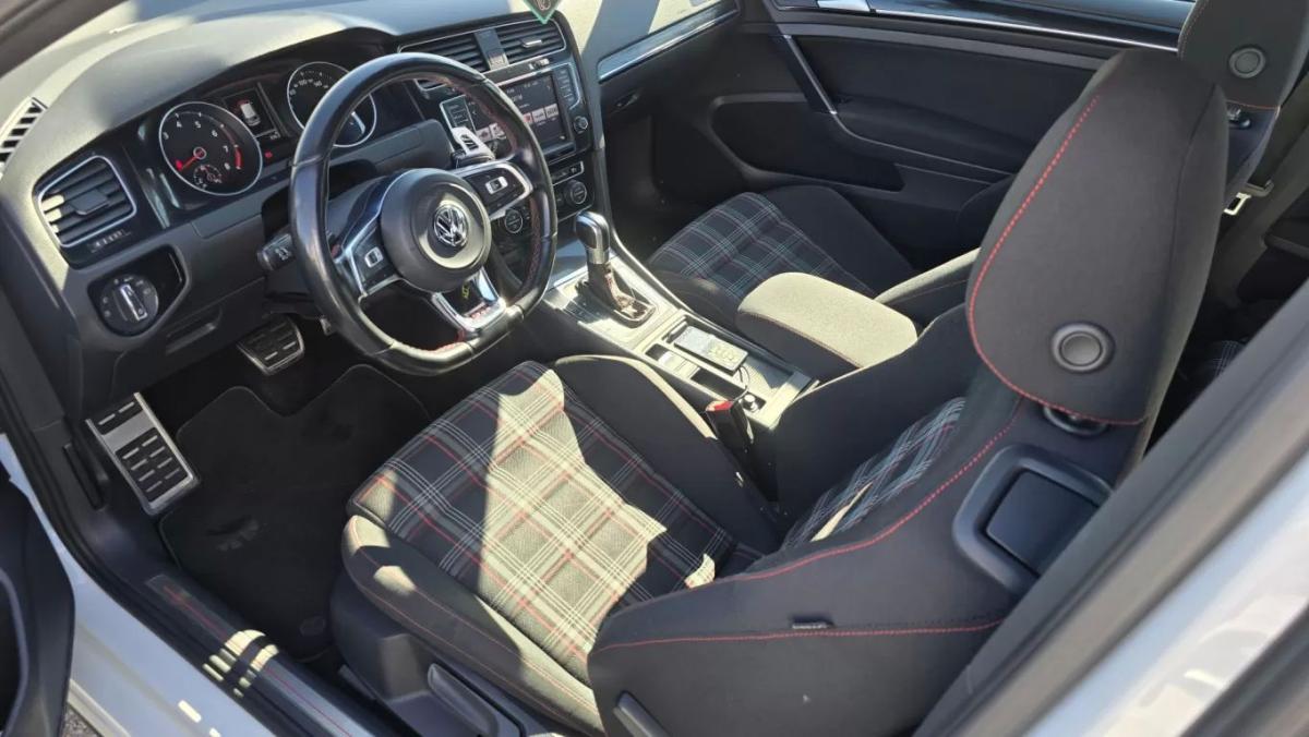 volkswagen-golf-2013-gasolina-1984cc