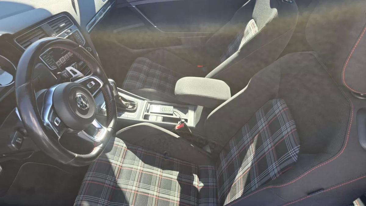 volkswagen-golf-2013-gasolina-1984cc