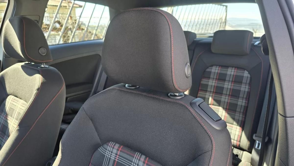 volkswagen-golf-2013-gasolina-1984cc
