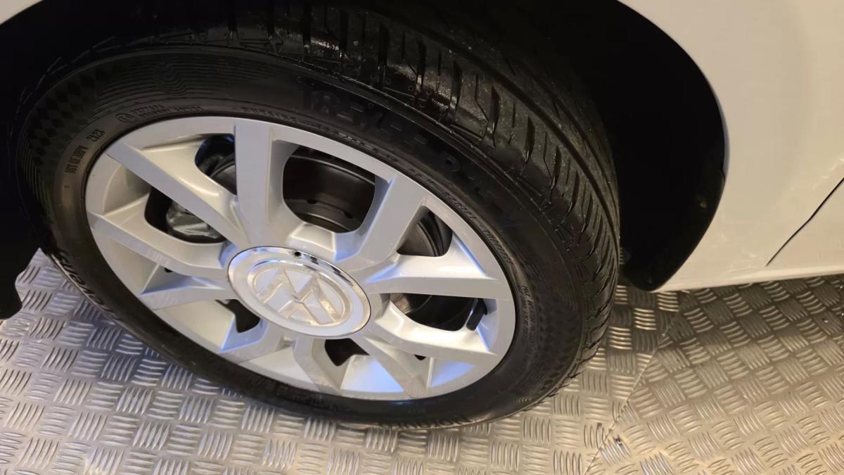 volkswagen-up-2013-gasolina-999cc