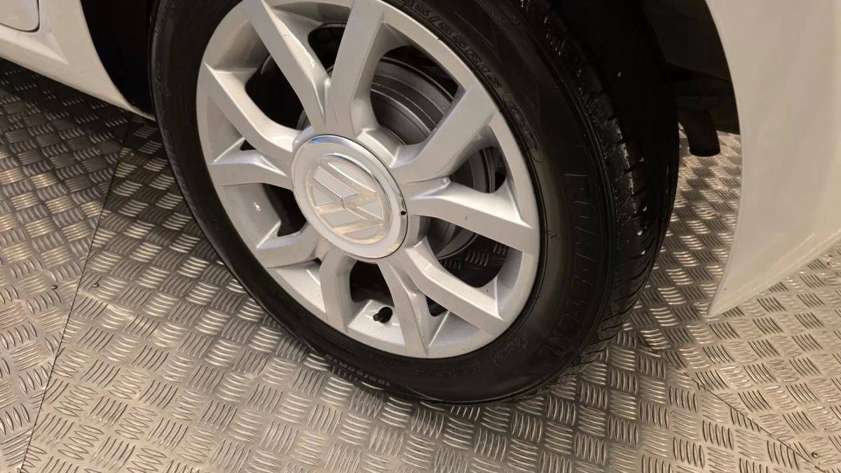 volkswagen-up-2013-gasolina-999cc