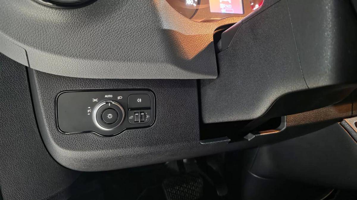 mercedes-benz-sprinter-2018-diesel-2143cc