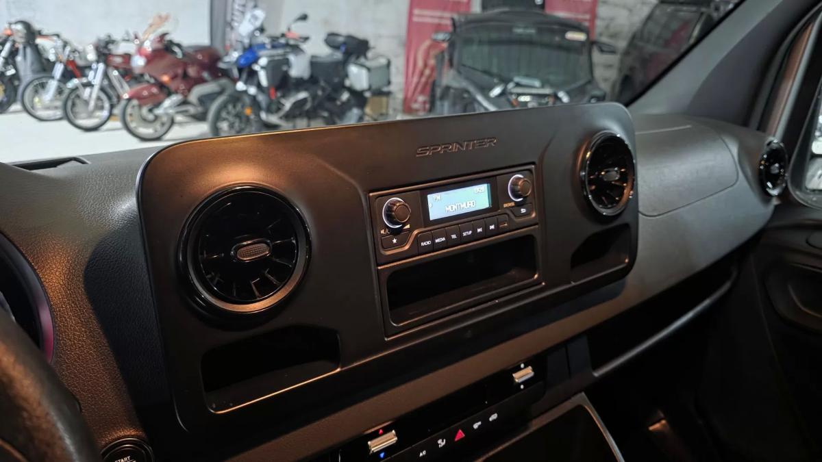 mercedes-benz-sprinter-2018-diesel-2143cc