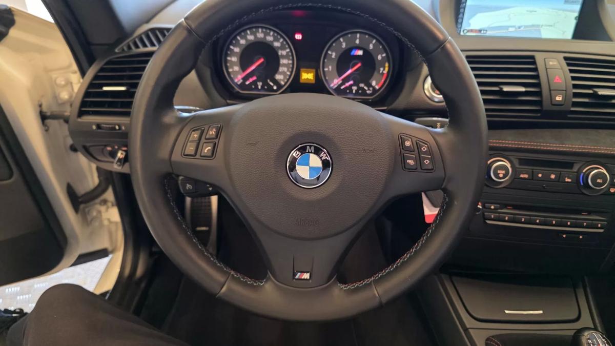 bmw-serie-1-2012-gasolina-2979cc