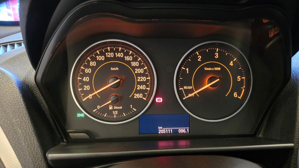 bmw-serie-1-2013-diesel-1995cc