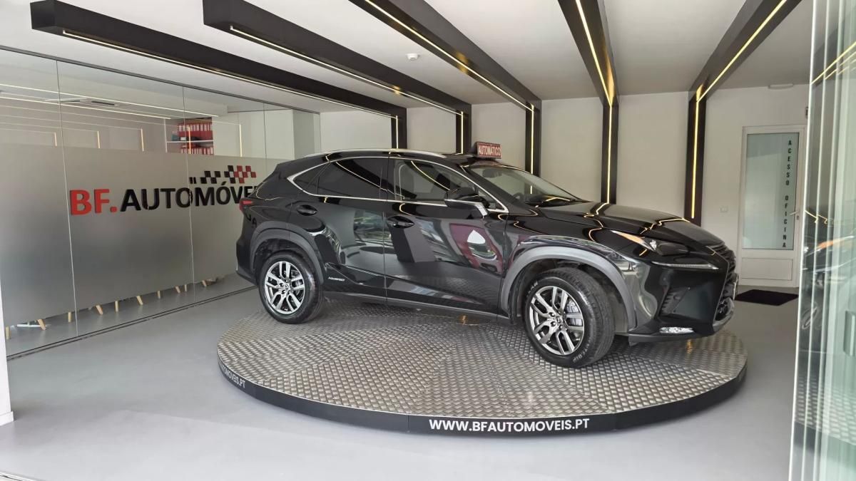 lexus-nx-300h-2018-hibrido-a-gasolina-2494cc