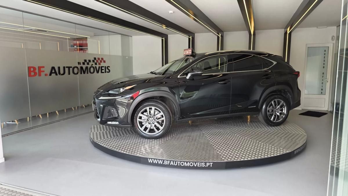 lexus-nx-300h-2018-hibrido-a-gasolina-2494cc