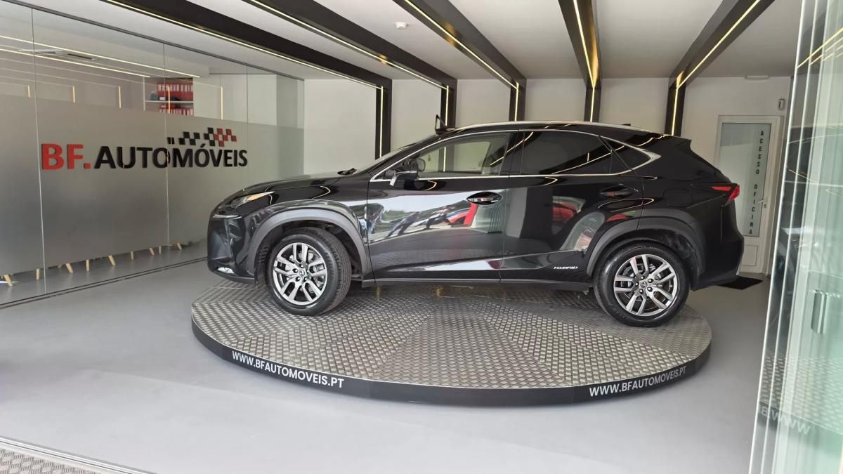 lexus-nx-300h-2018-hibrido-a-gasolina-2494cc