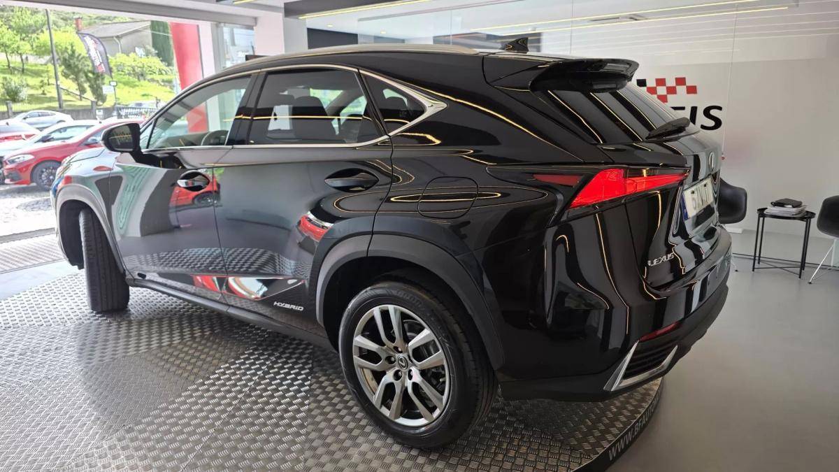 lexus-nx-300h-2018-hibrido-a-gasolina-2494cc