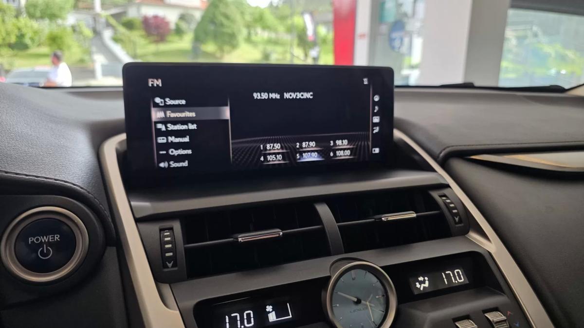 lexus-nx-300h-2018-hibrido-a-gasolina-2494cc