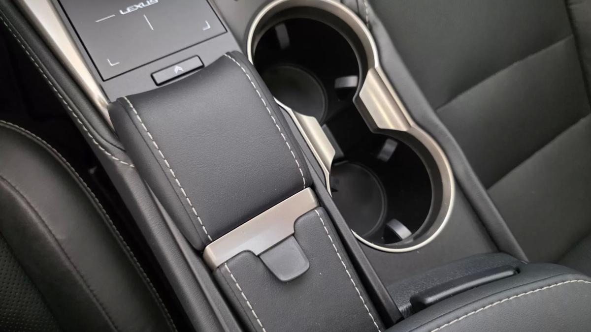 lexus-nx-300h-2018-hibrido-a-gasolina-2494cc