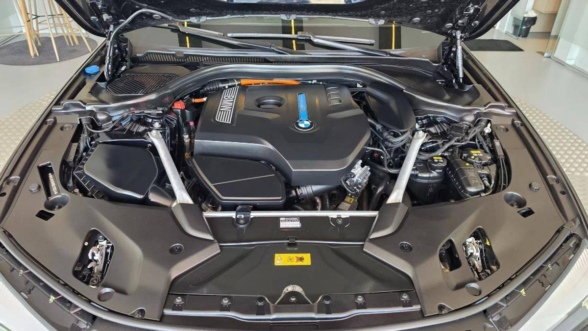 bmw-serie-5-2019-hibrido-1998cc