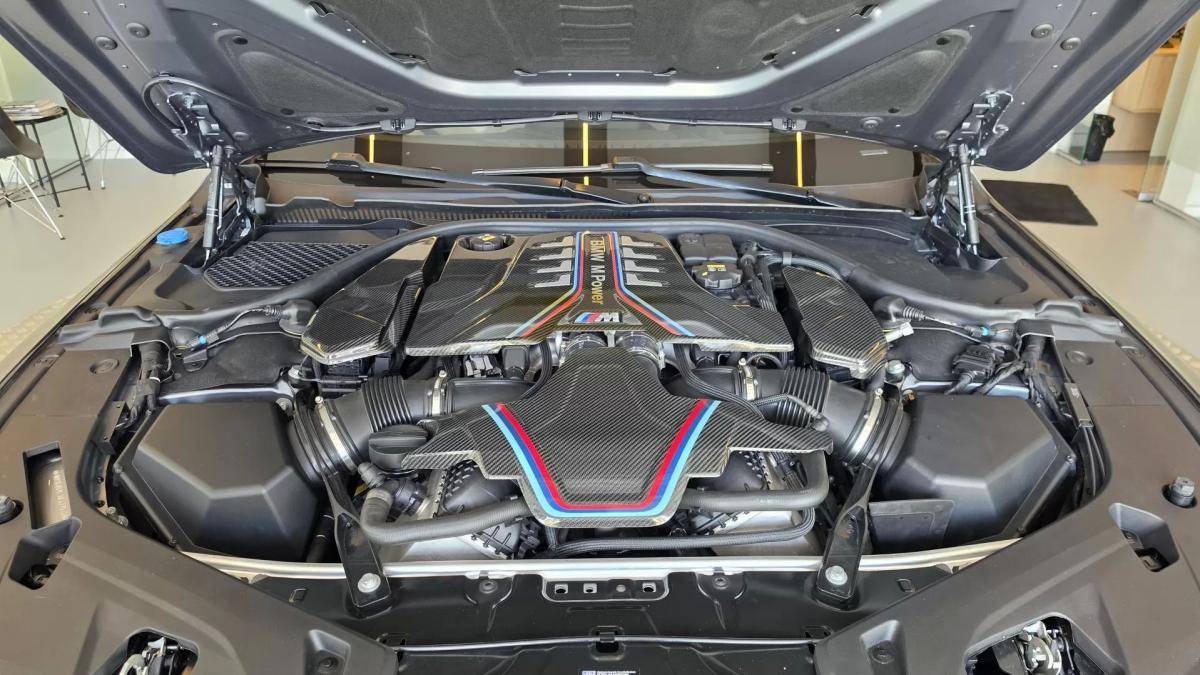 bmw-serie-8-2021-gasolina-4395cc