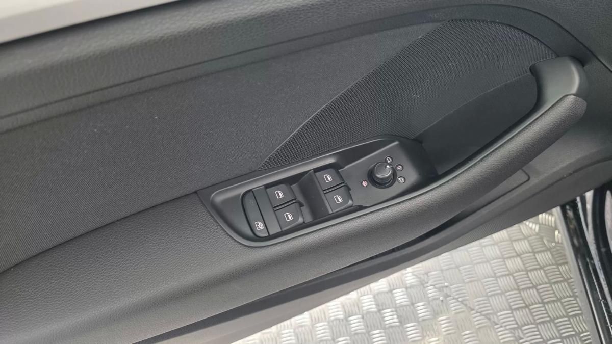 audi-a3-sportback-2016-diesel-1598cc