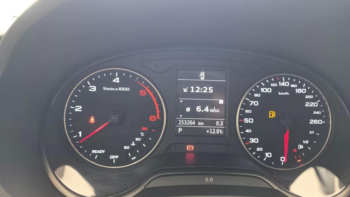 audi-a3-sportback-2016-diesel-1598cc