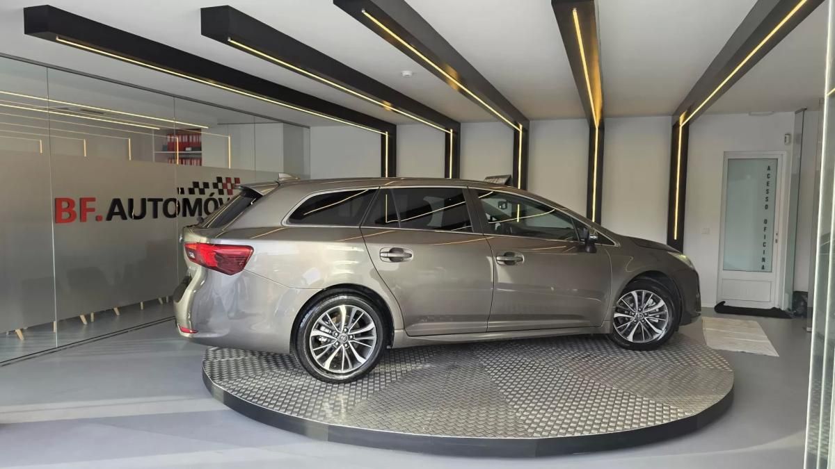 toyota-avensis-sw-2016-diesel-1995cc