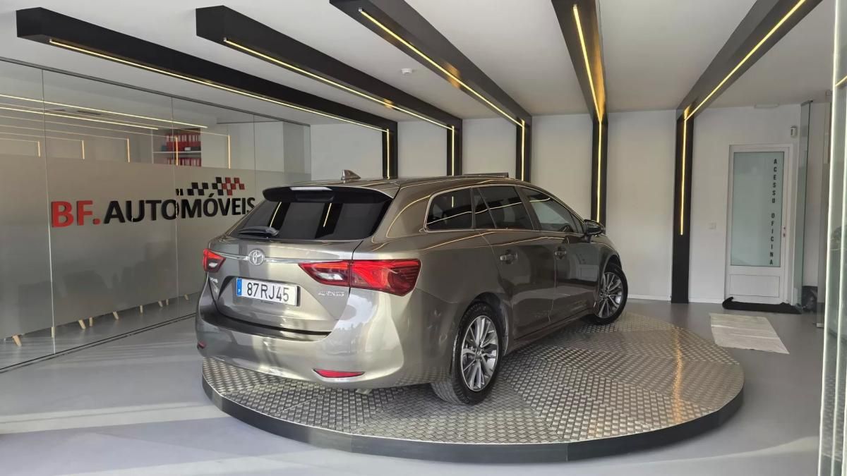 toyota-avensis-sw-2016-diesel-1995cc