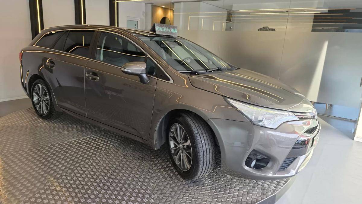 toyota-avensis-sw-2016-diesel-1995cc