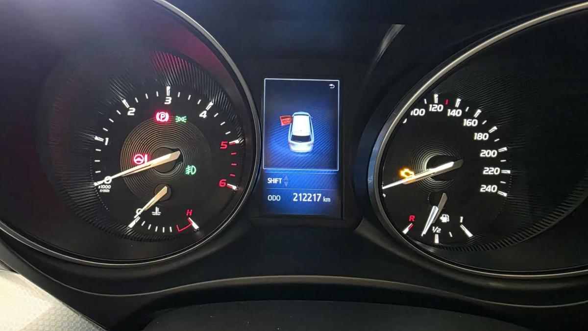 toyota-avensis-sw-2016-diesel-1995cc
