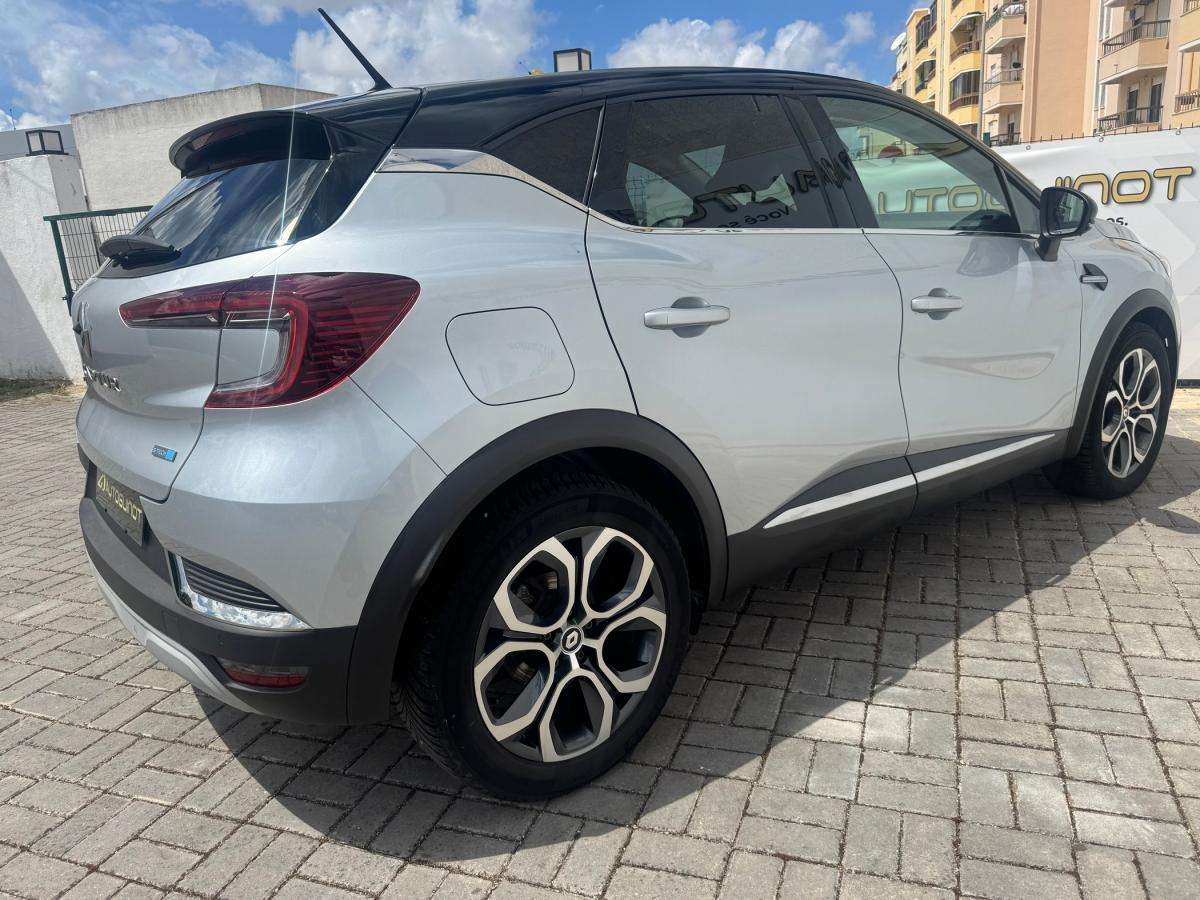 renault-captur-2022-hibrido-a-gasolina-1598cc